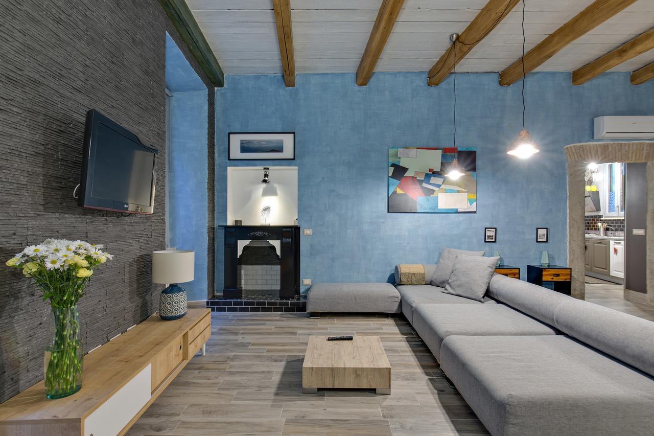 Apartment As Feel - Design At Colosseum